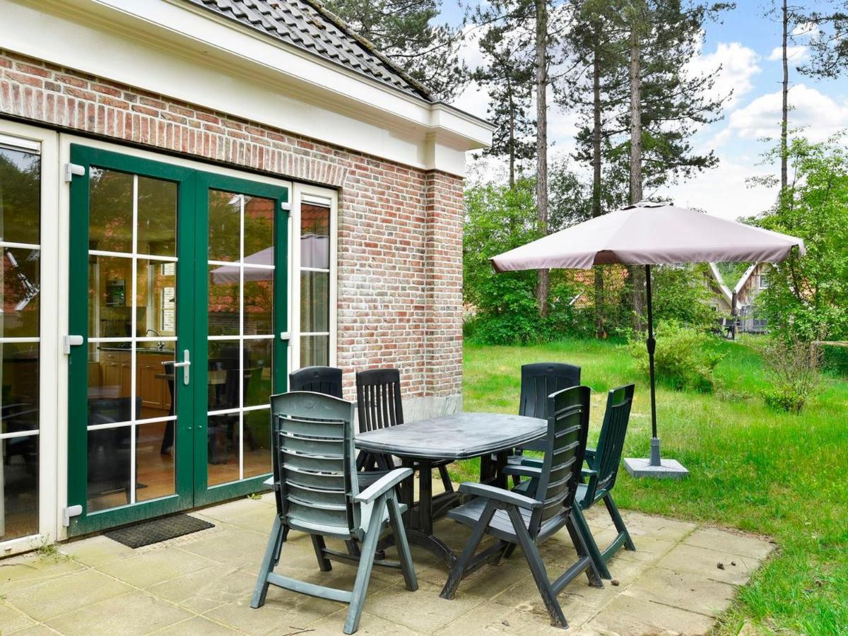 Landal Landgoed De Hellendoornse Berg Hotel Haarle Exterior photo
