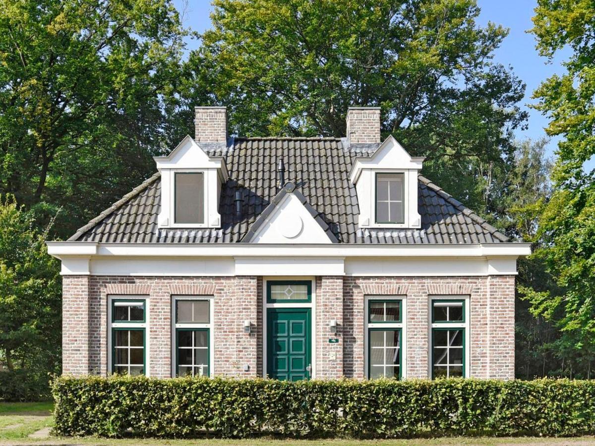 Landal Landgoed De Hellendoornse Berg Hotel Haarle Exterior photo